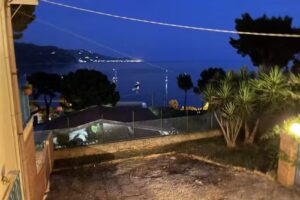 Villa Edwige B&B Home Restaurant