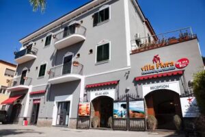 Villa Flora Pompei – Rooms & Apartments