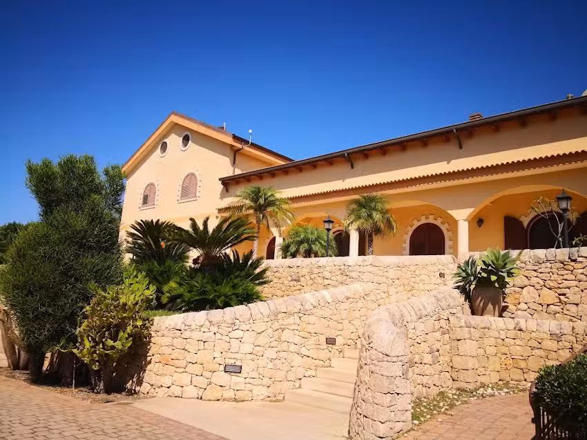 Villa Giulia – Sicilian Luxury Garden