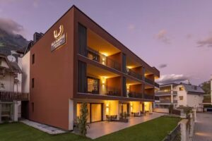 Villa Hubertus Luxuria Nova Suites