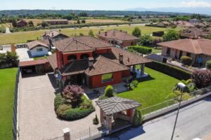 Villa Laura – B&B- CIN004089C1KMOJDWE4