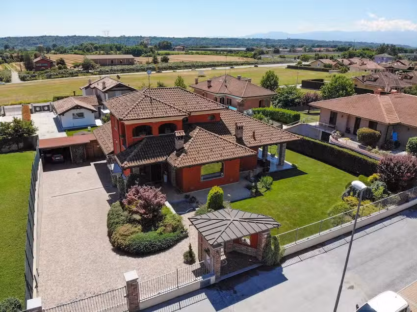 Villa Laura – B&B- CIN004089C1KMOJDWE4