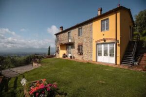 Villa Lucetta Emily Ciciana Lucca pool amazing view, home restaurant