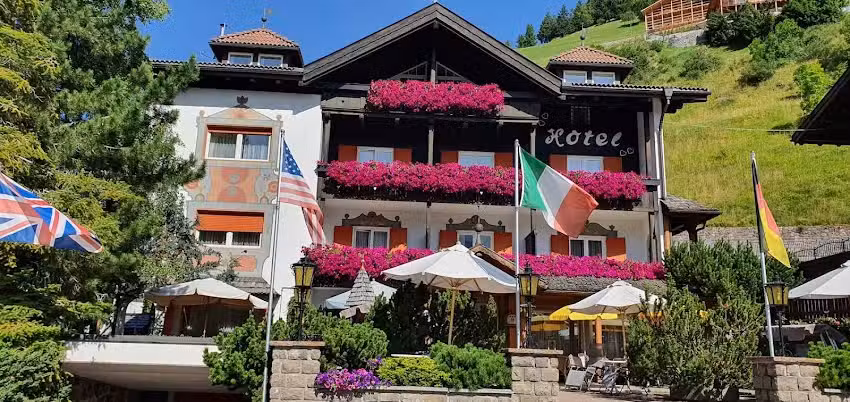 Villa Martha Vintage Hotel-B&B