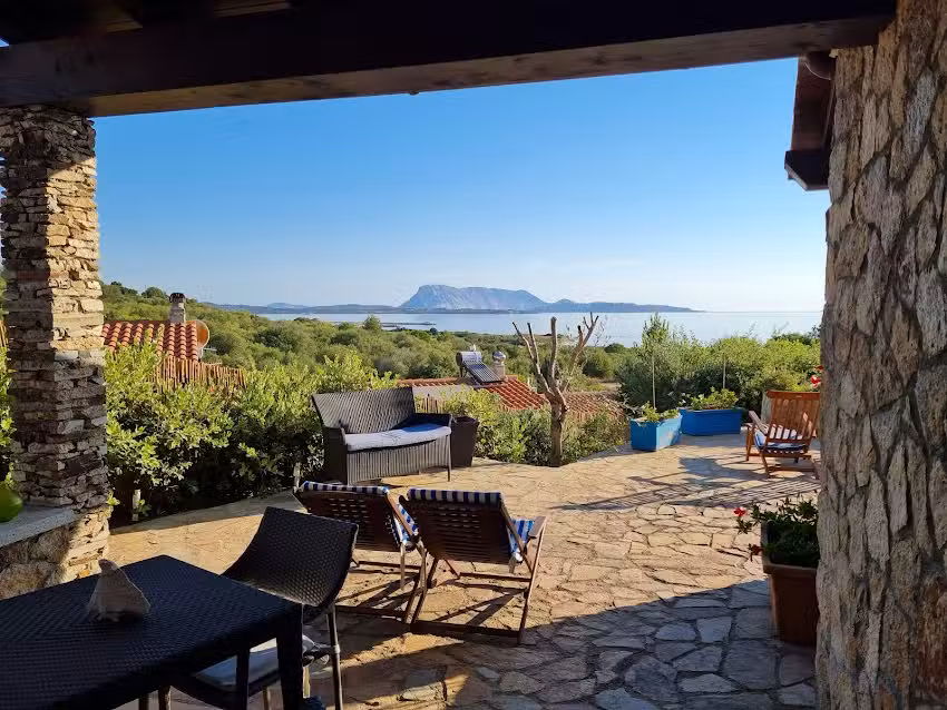 Villa Minda Lodges and view