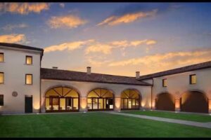 VILLA SOLARIS Hotel & Residence