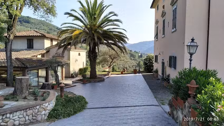 Villa Vezzani S.r.l.