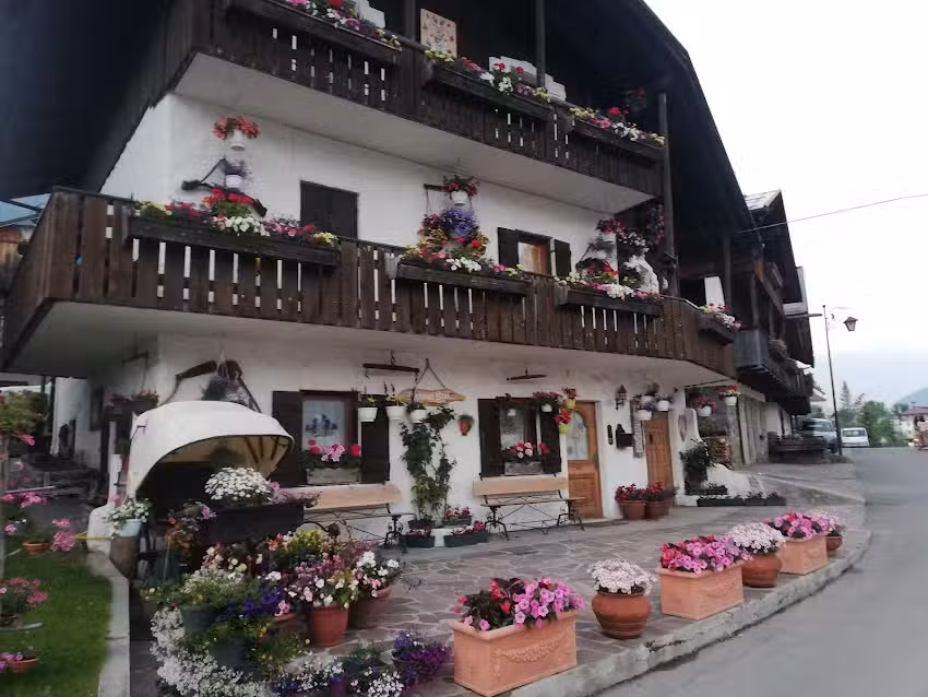 Villaggio Dolomitico di Piani di Luzza