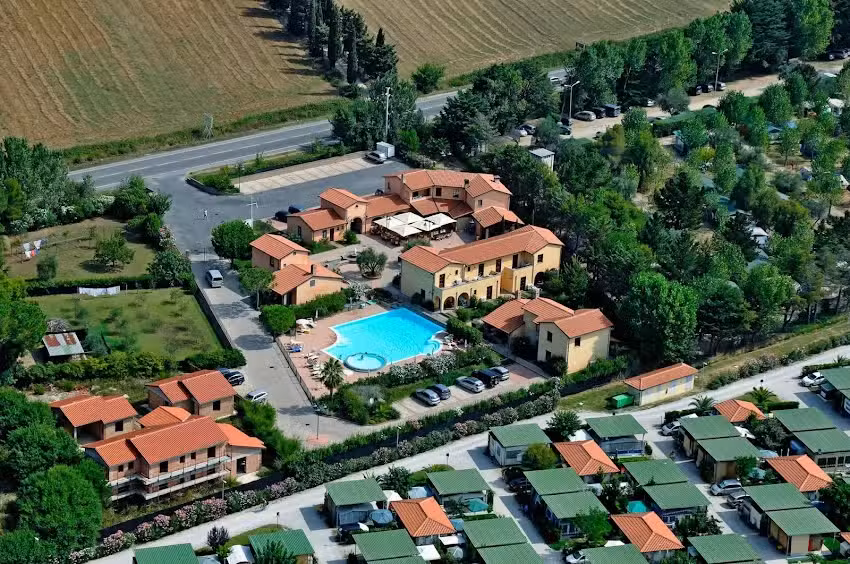 Villaggio Turistico con piscina Airone Golfo di Follonica – APPARTAMENTI in Residence con PISCINA Costa degli Etruschi