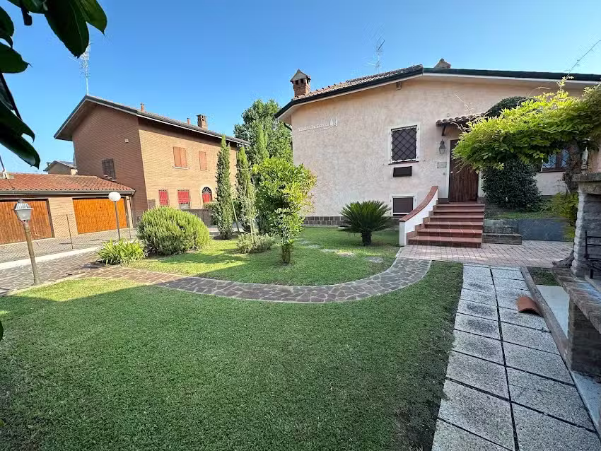 Villetta i tre cipressi Ferrara