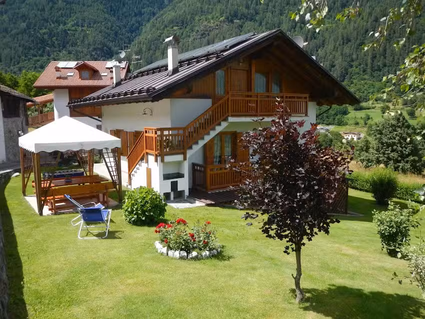 Villetta Val di Sole fam. Mattarei