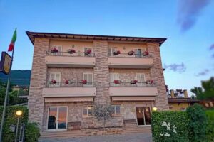 Viole Country Hotel e Ristorante