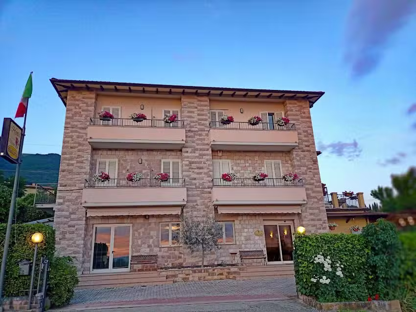 Viole Country Hotel e Ristorante