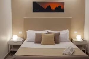 VITTORIA WELLNESS Aff.Camere,Ristorante