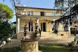 Vivienne’s Guest House