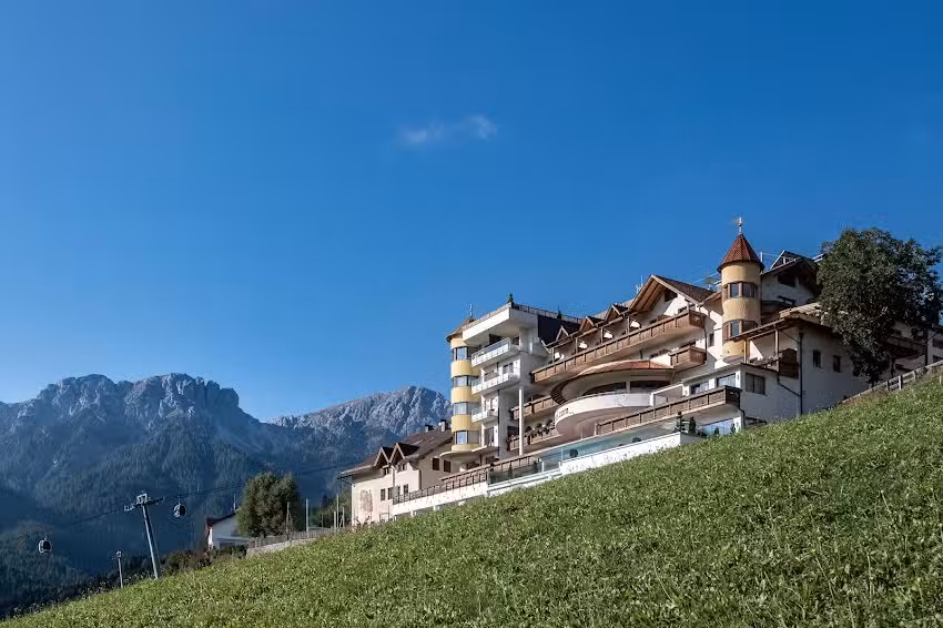 Wellness & Panorama – Bärenhotel Kronplatz