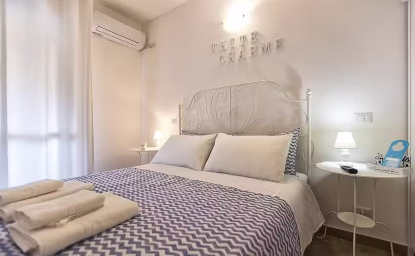 White Charme Rooms